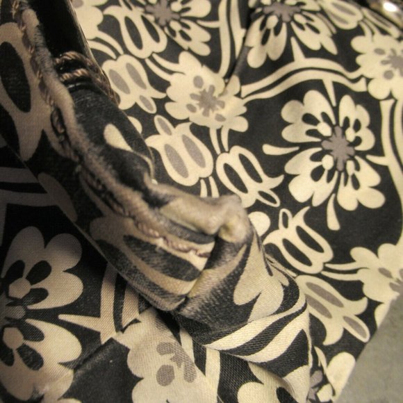 Large Black /Cream flower pattern Sutter Fossil shopper tote bag. - Picture 10 of 12